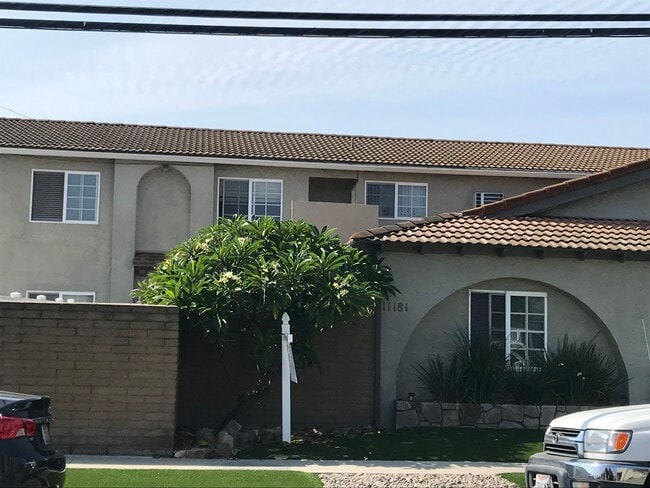 Photo - 11181 Bloomfield St Unidad C