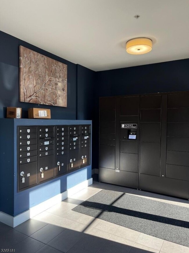 Photo - 22 Center St Unit 404