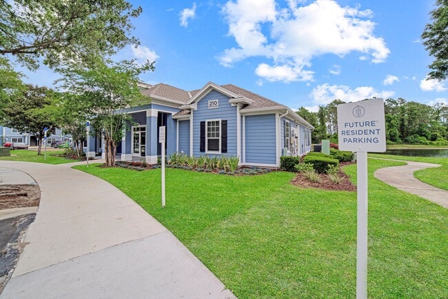 Photo - Oaks at St. John