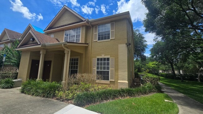 Building Photo - 819 Grand Regency Pointe Unit Crescent Place Condominiums