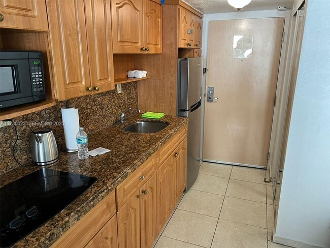 Photo - 19201 Collins Ave Unit 1025