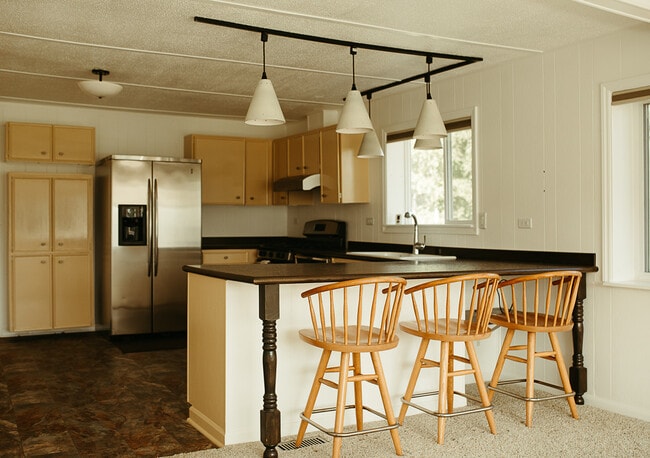Building Photo - 239 Wilderness Dr Rental