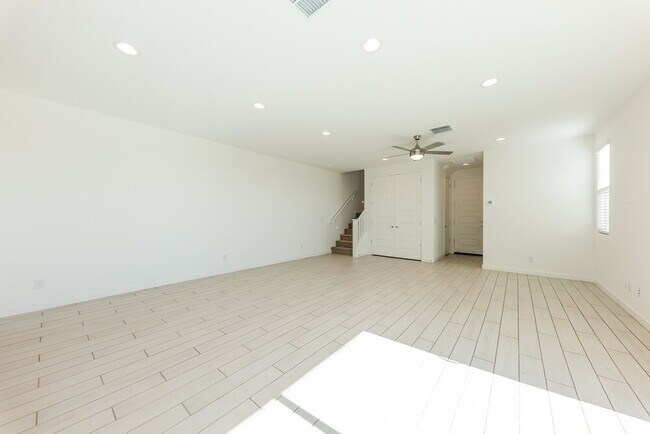 Photo - 16378 W Weeping Willow Rd