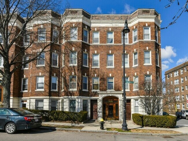 Photo - 1625 Commonwealth Ave Condo Unit 21