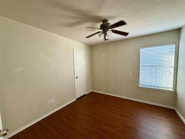 Photo - 900 Timber Oaks Ln