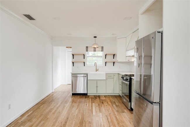 Photo - 3301 Bengston St