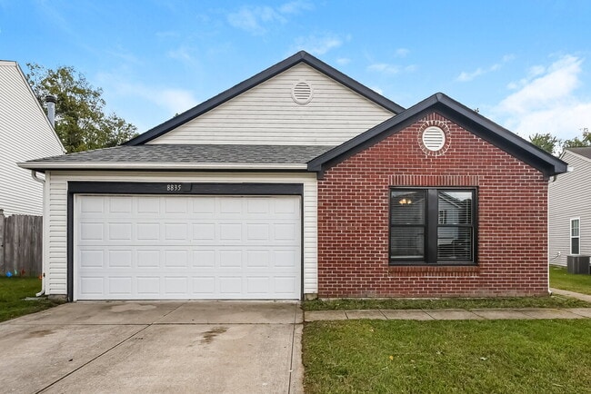 Building Photo - 8835 Youngs Creek Ln