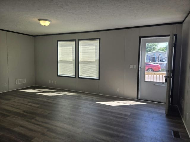 Photo - 263 Mallard Ln