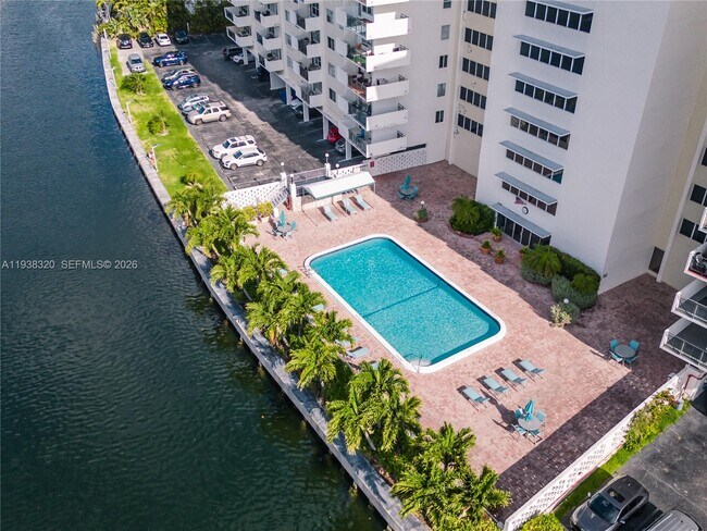 Photo - 401 Golden Isles Dr Unit 804