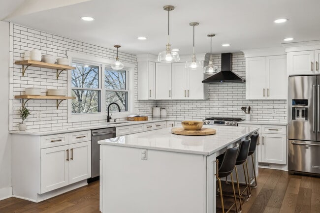 Photo - 4604 Mountainview Dr