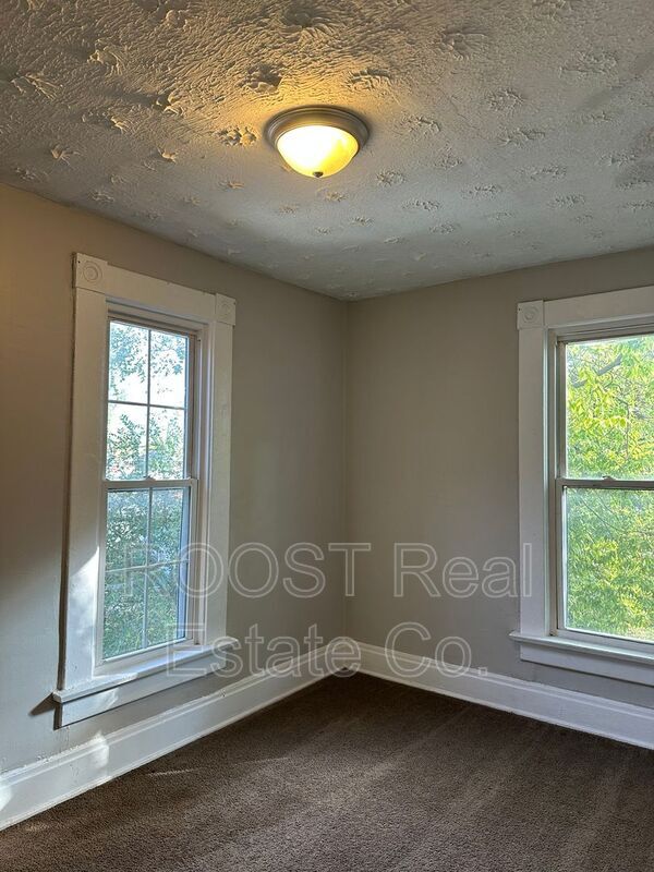 Photo - 896 Ellsworth Ave