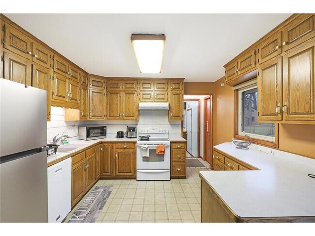 Photo - 11333 Welcome Ave N