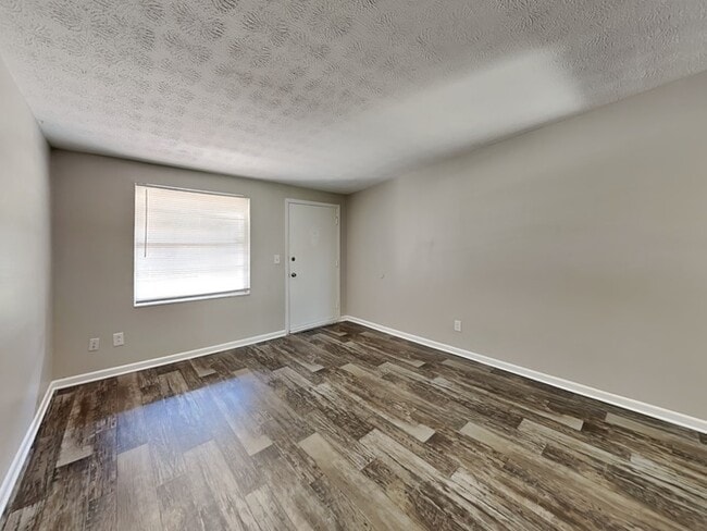 Photo - 2950 Wedgefield Blvd