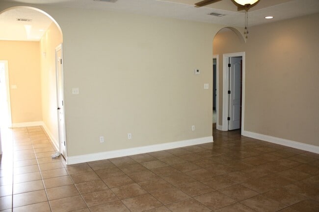 Photo - 103 Mirante Dr