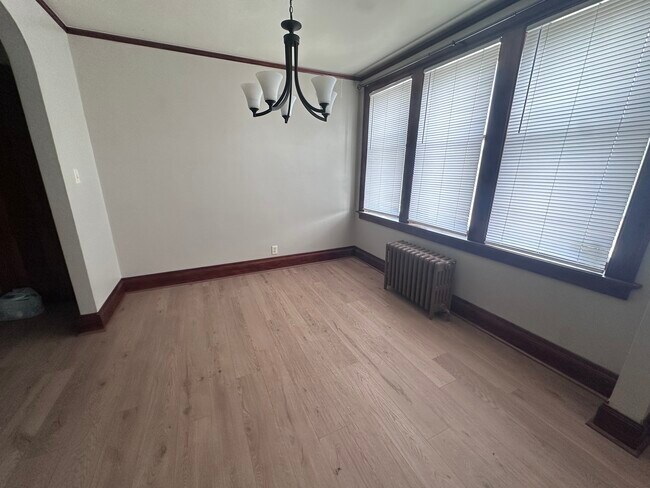 Photo - 139 W Main St Unidad 135