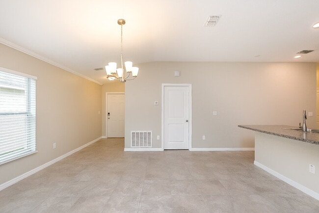 Photo - 204 Archcliffe Point Pl