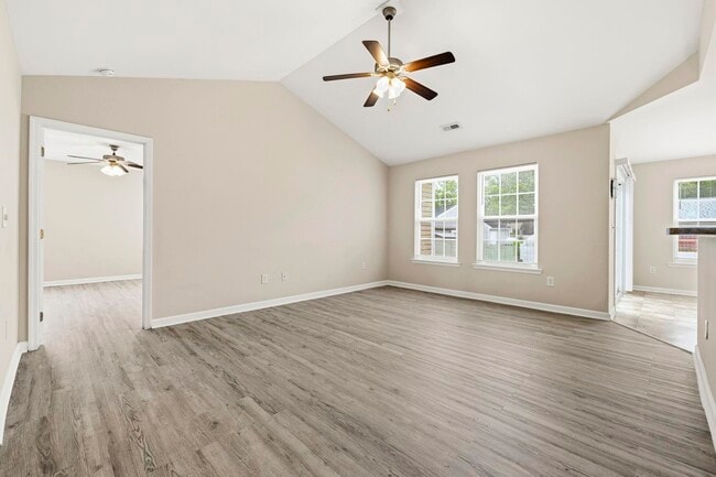 Photo - 2375 Morlynn Dr
