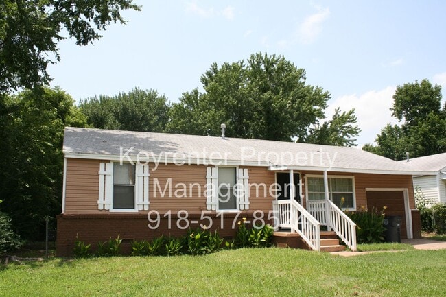 Building Photo - Coming Soon! 3 BED 1 BATH! Schedule a tour today!