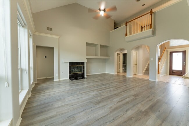 Photo - 311 Saunter Dr