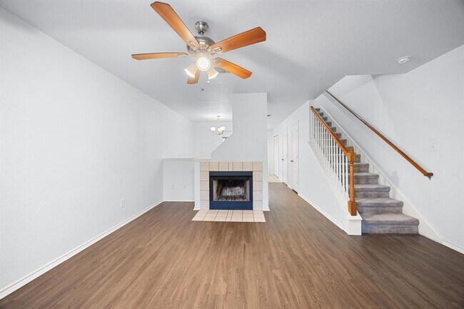 Photo - 11901 Swearingen Dr Unidad 129