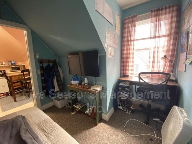 Photo - 55 S Union St