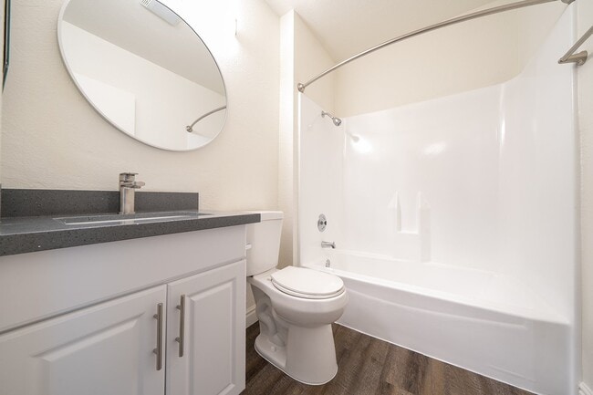 1440 Oak Dr Unit C02