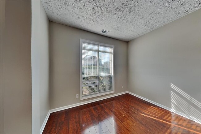 Photo - 2730 Jona Trail