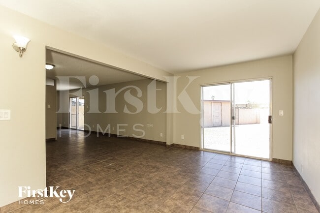 Photo - 13857 N 48th Ave