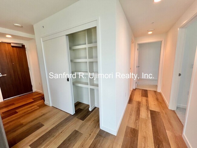Photo - lion4301 Unit 1
