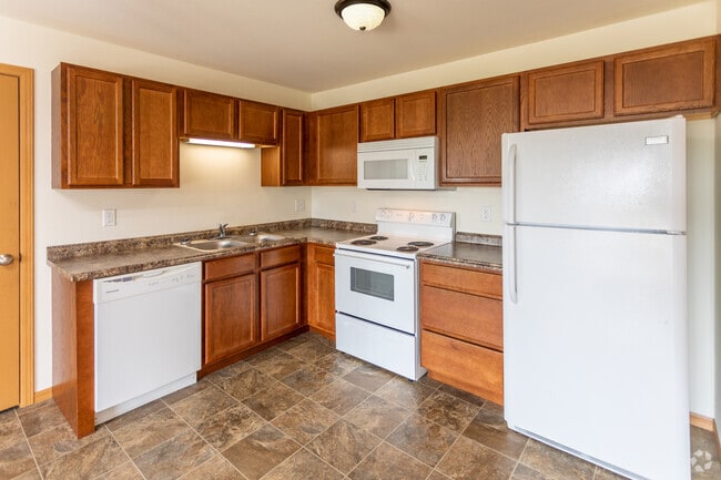 3BR, 2BA - 1,242SF