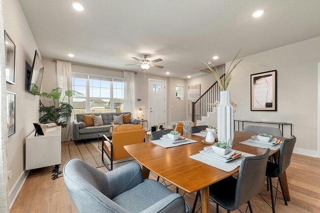 Photo - 5804 Rotunda View