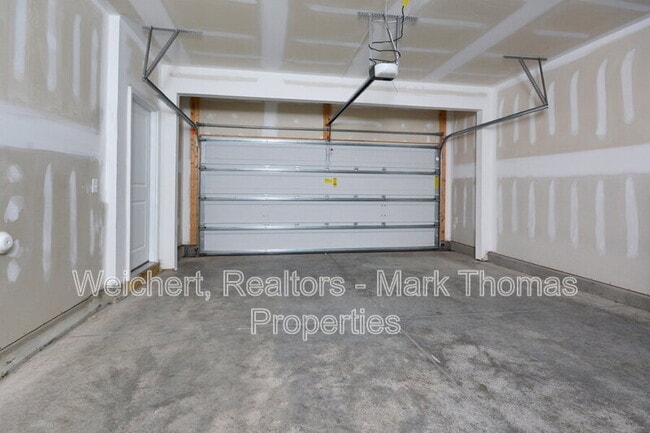 Photo - 1043 Manorhaven Dr