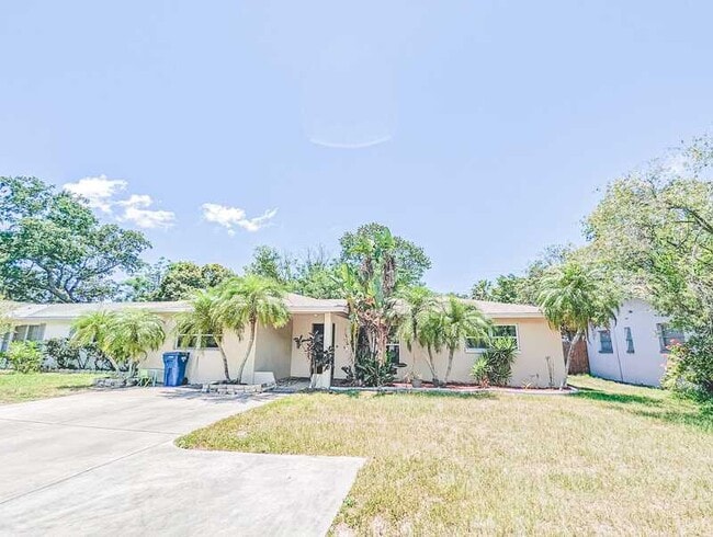 Photo - 2186 Greenbriar Blvd Casa