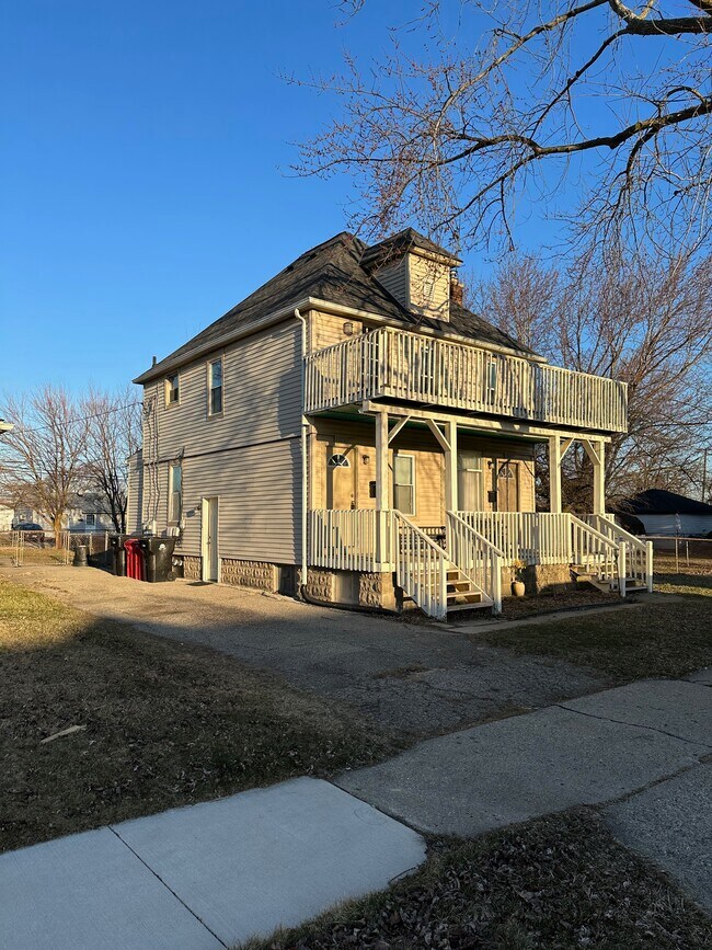 Photo - 28803 Waverly Street