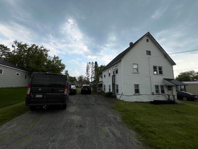 Photo - 27 Exeter Rd Apartments Unit 2