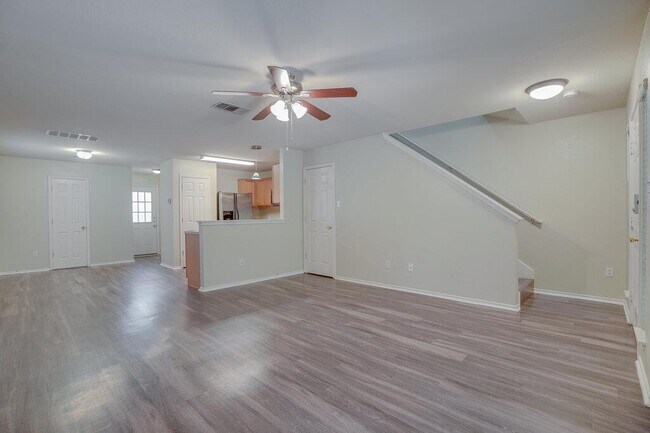 Photo - 9405 Rowlands Sayle Rd