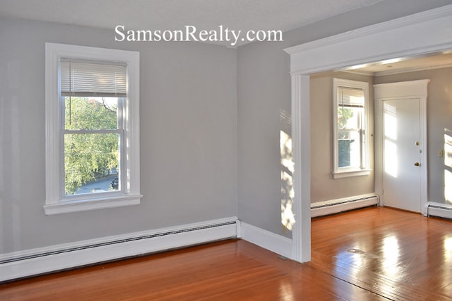 Photo - 136 Irving Ave Unit 4