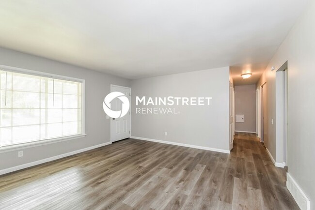 Photo - 3 Bedroom Pet-Friendly Home in St. Louis, MO with Main Street Renewal
