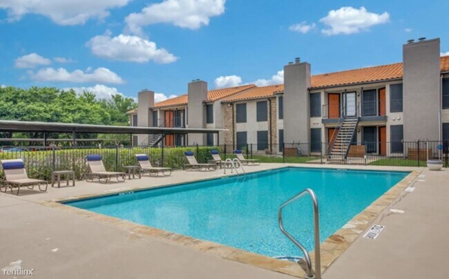 Photo - 1 br, 1 bath Condo - 5513 Crosscreek Ln Fl...