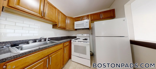 Building Photo - 384 Sunderland Rd Rental