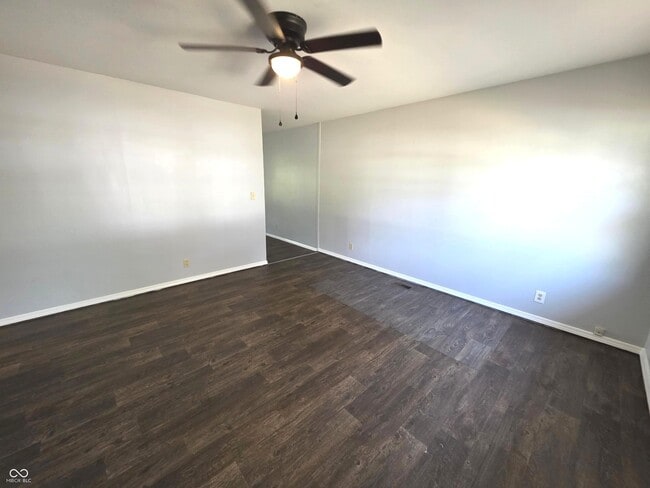 Photo - 2835 N Boehning St