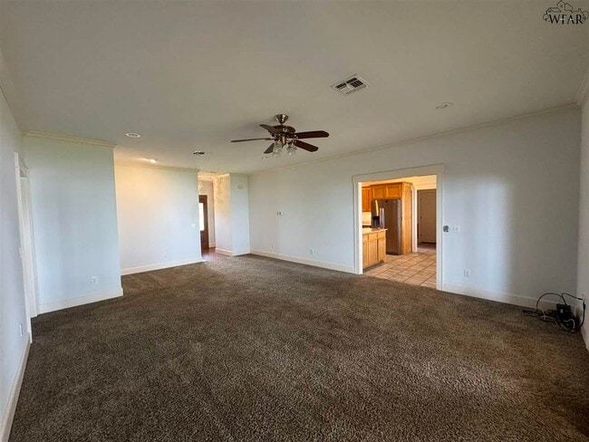 Photo - 609 Shoreline Dr