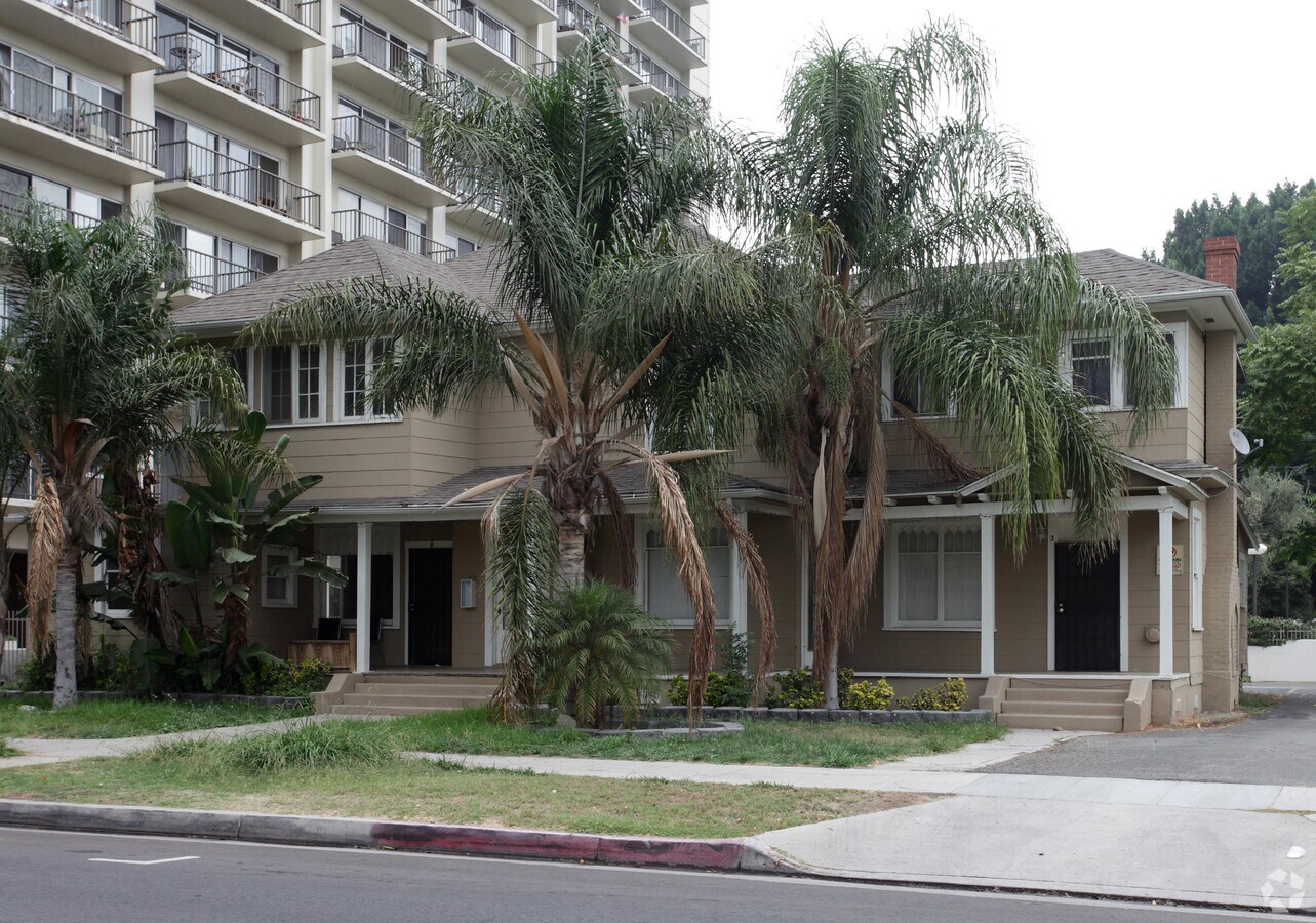 Photo - 3943 10th St Apartments