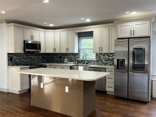 Photo - 27 Dunlop Rd