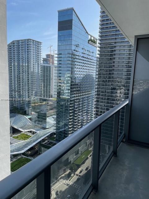 Photo - 55 SW 9th St Unidad 3209