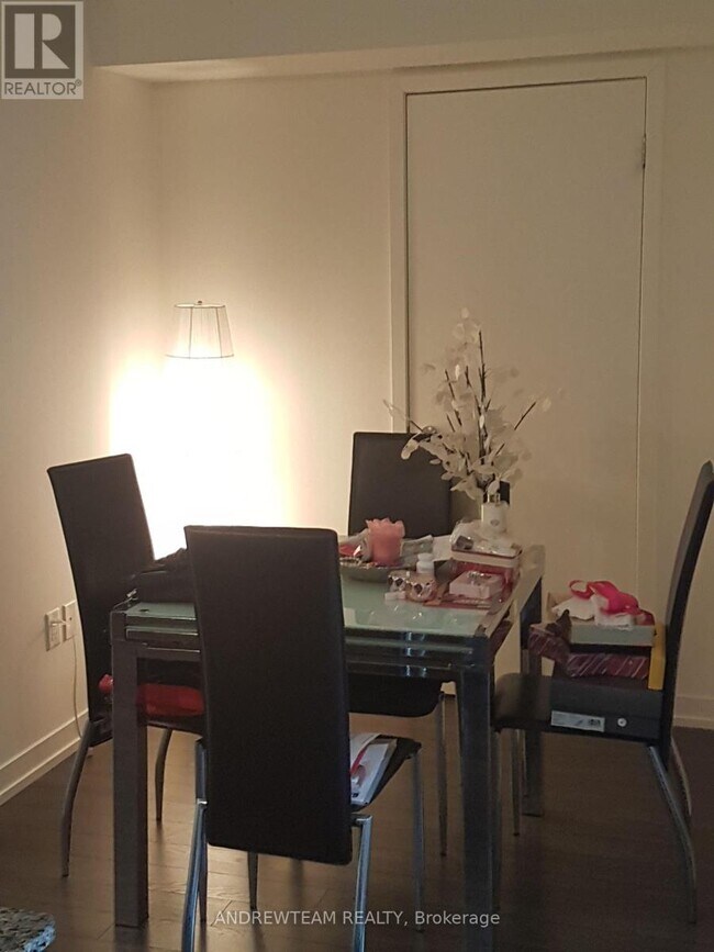 Photo - 816 Lansdowne Ave Unité 620