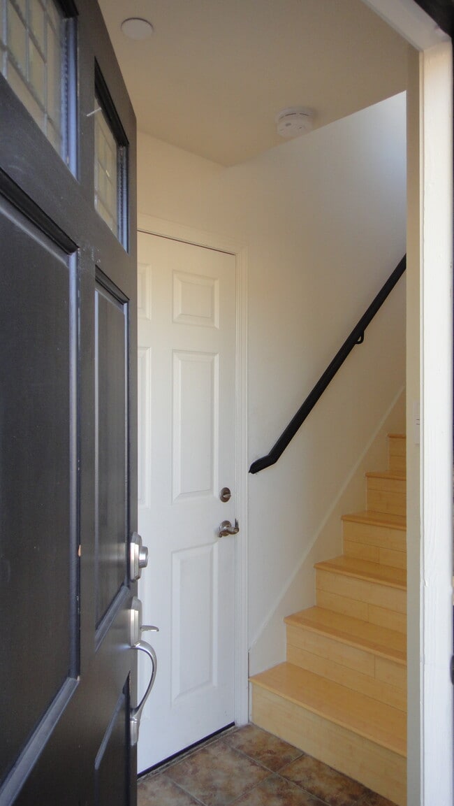 Photo - 1321 D St Unit 1321