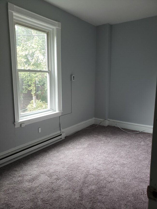 Photo - 4522 N Broad St Unidad 2