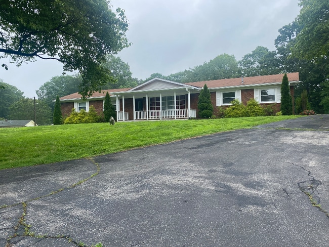 Building Photo - 224 Park Cir Dr