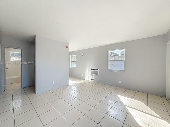 Photo - 2408 NW 8th St